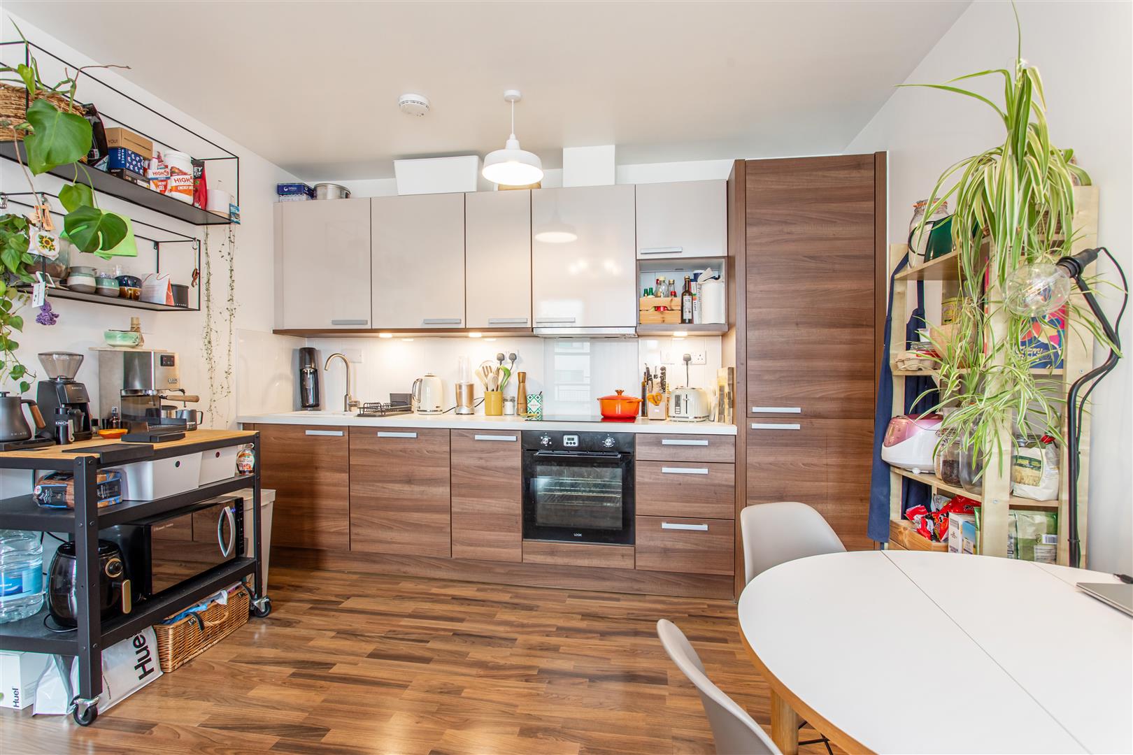 1 bed property in Copenhagen Place, Limehouse